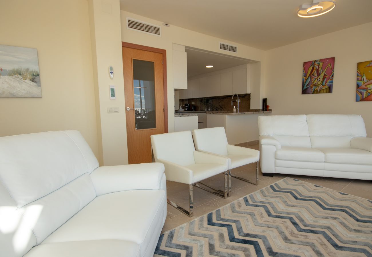 Terraced House in Manilva - Spacious townhouse with stunning views, Manilva 