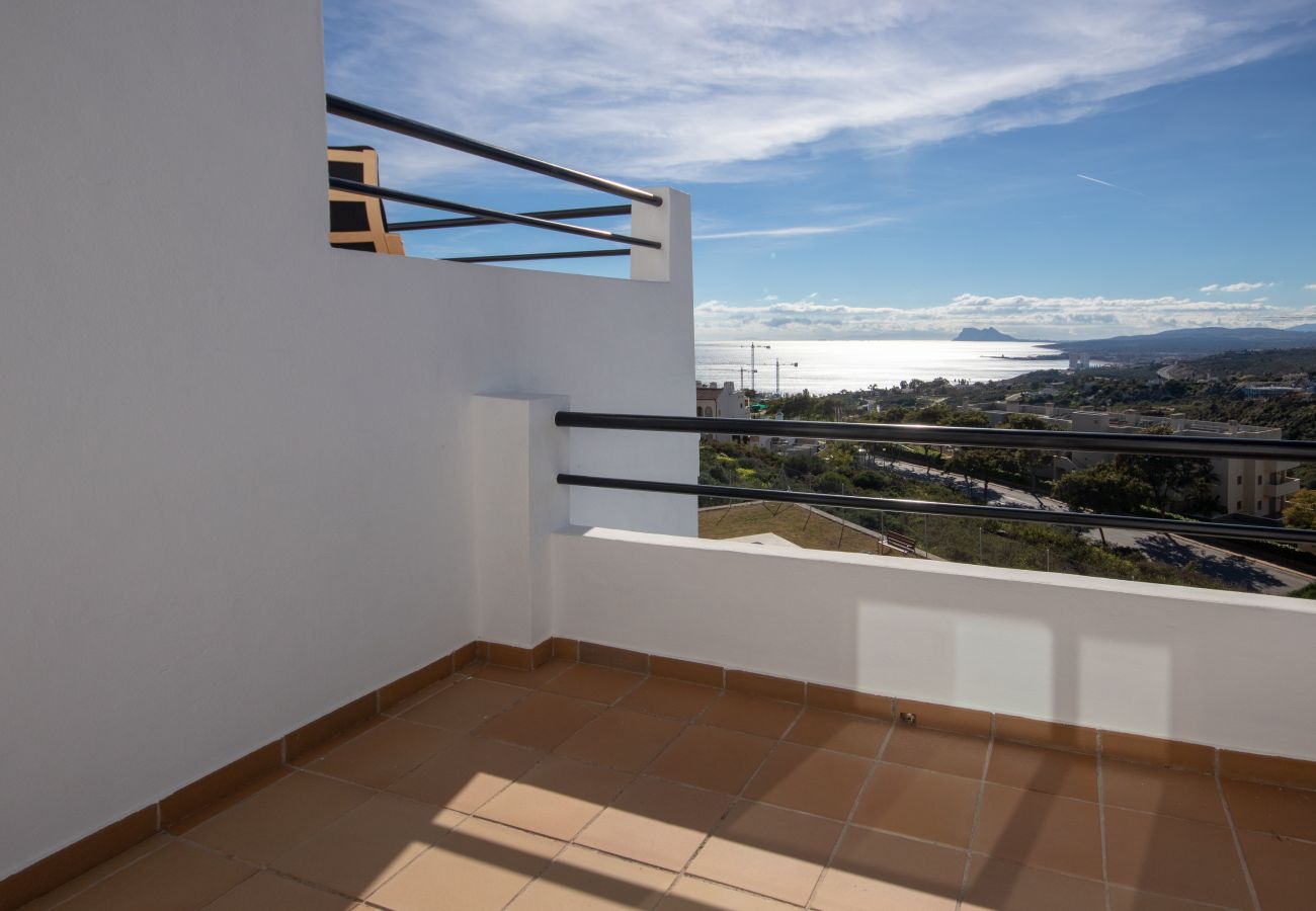 Terraced House in Manilva - Spacious townhouse with stunning views, Manilva 