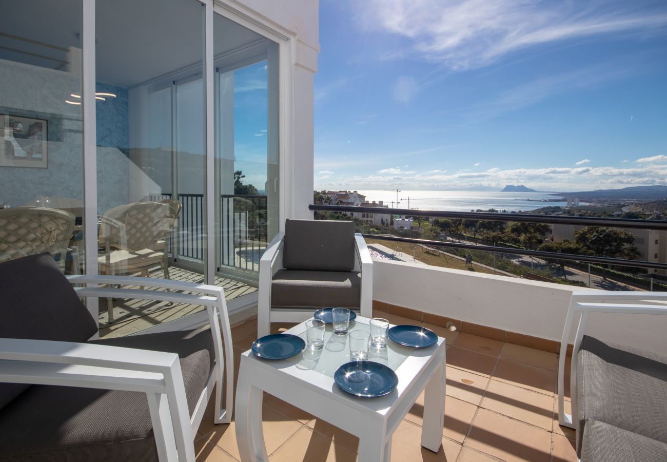 Terraced House in Manilva - Spacious townhouse with stunning views, Manilva 
