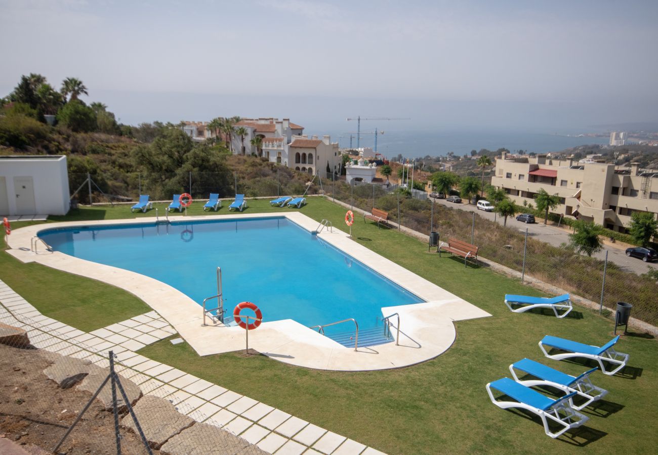 Terraced House in Manilva - Spacious townhouse with stunning views, Manilva 