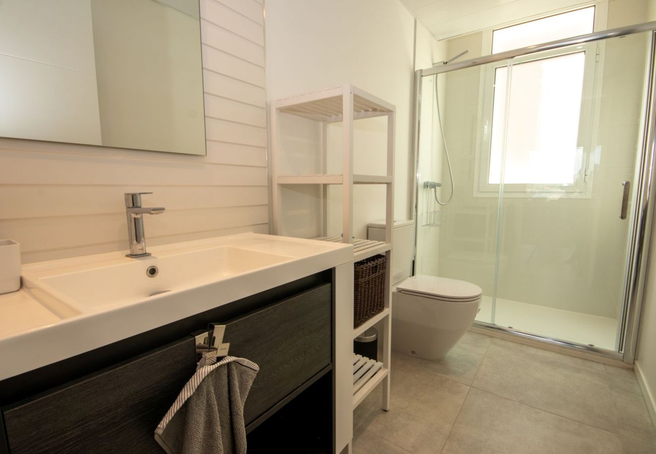 Apartment in La Cala de Mijas - Modern 3 bed in Casa Banderas, La Cala De Mijas 
