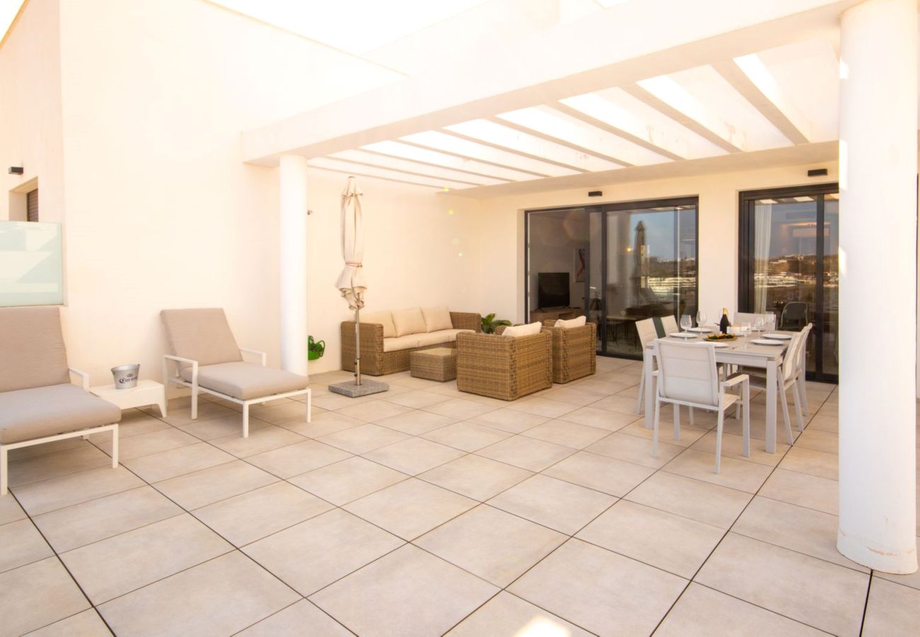 Apartment in La Cala de Mijas - Modern 3 bed in Casa Banderas, La Cala De Mijas 