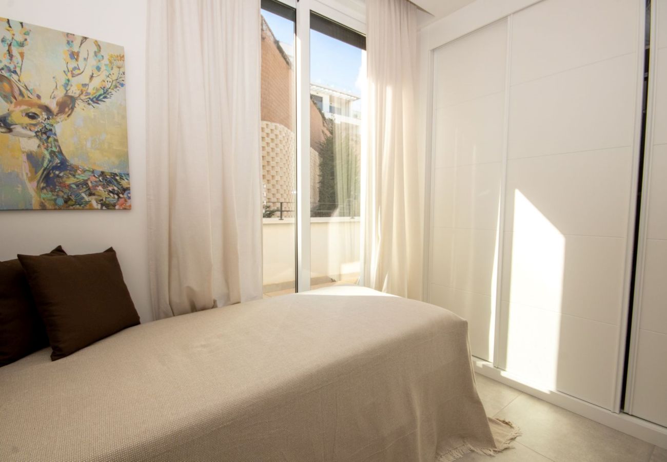 Apartment in La Cala de Mijas - Modern 3 bed in Casa Banderas, La Cala De Mijas 
