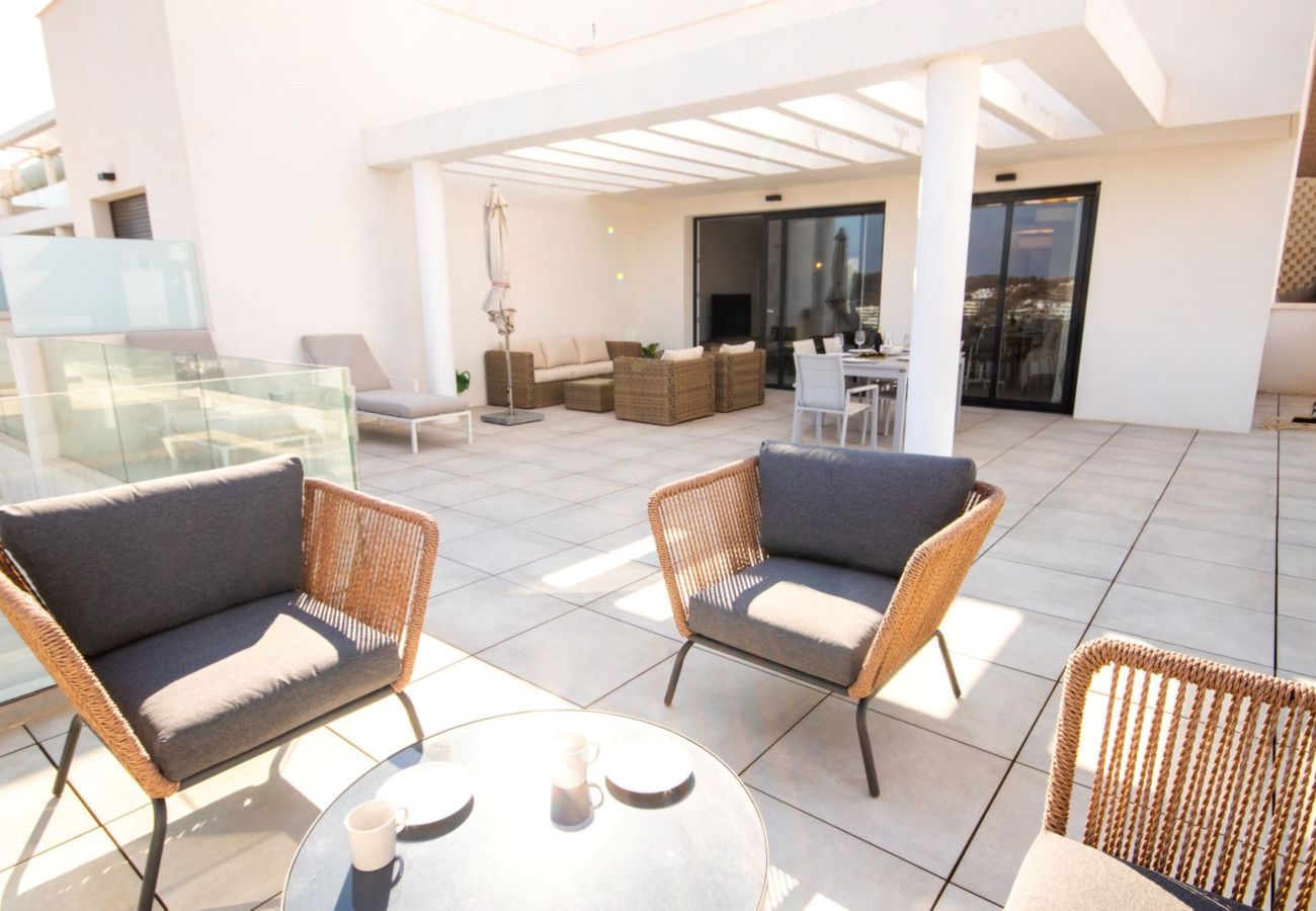 Apartment in La Cala de Mijas - Modern 3 bed in Casa Banderas, La Cala De Mijas 