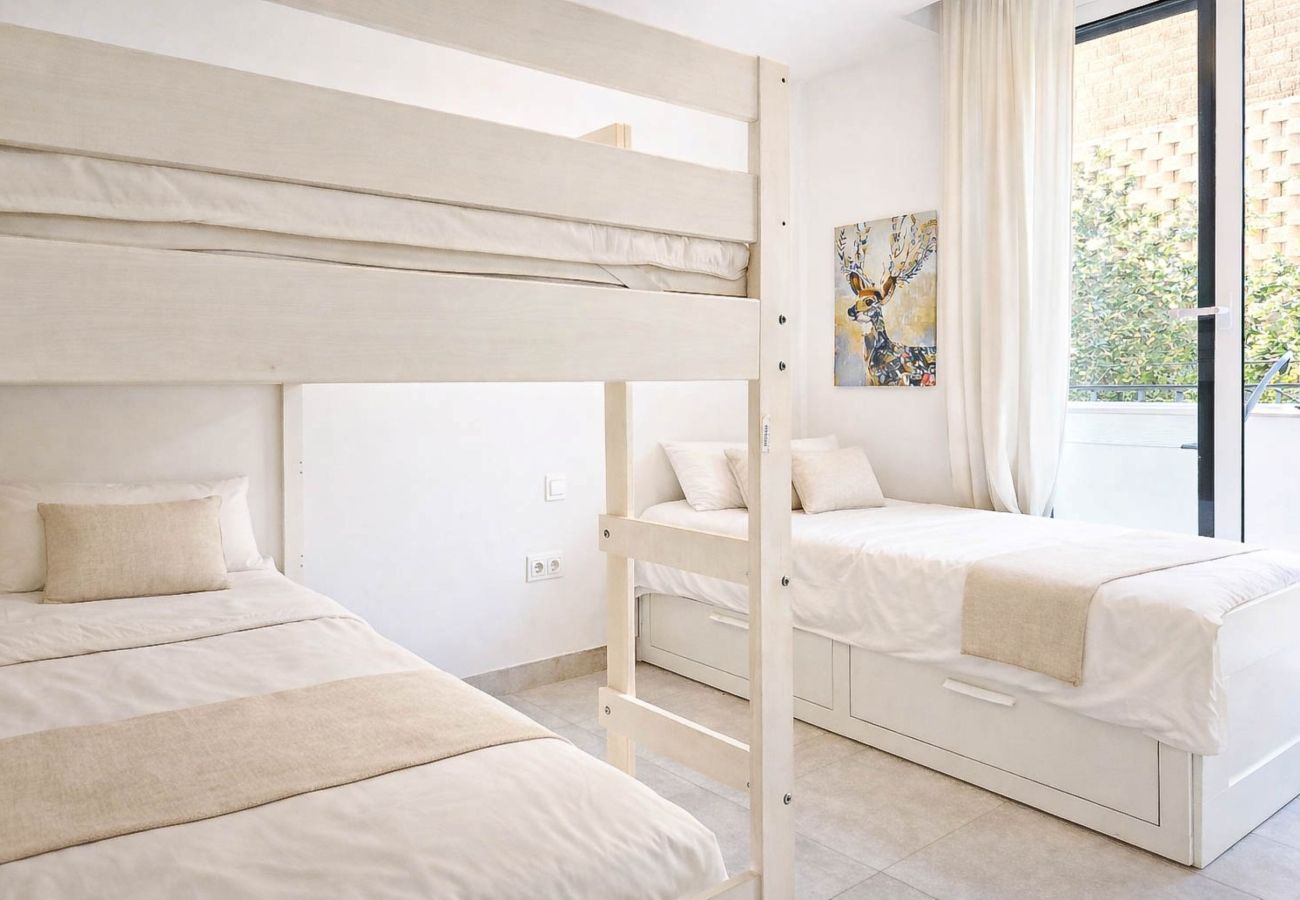 Apartment in Mijas Costa - Modern 3 bed in Casa Banderas, La Cala De Mijas 