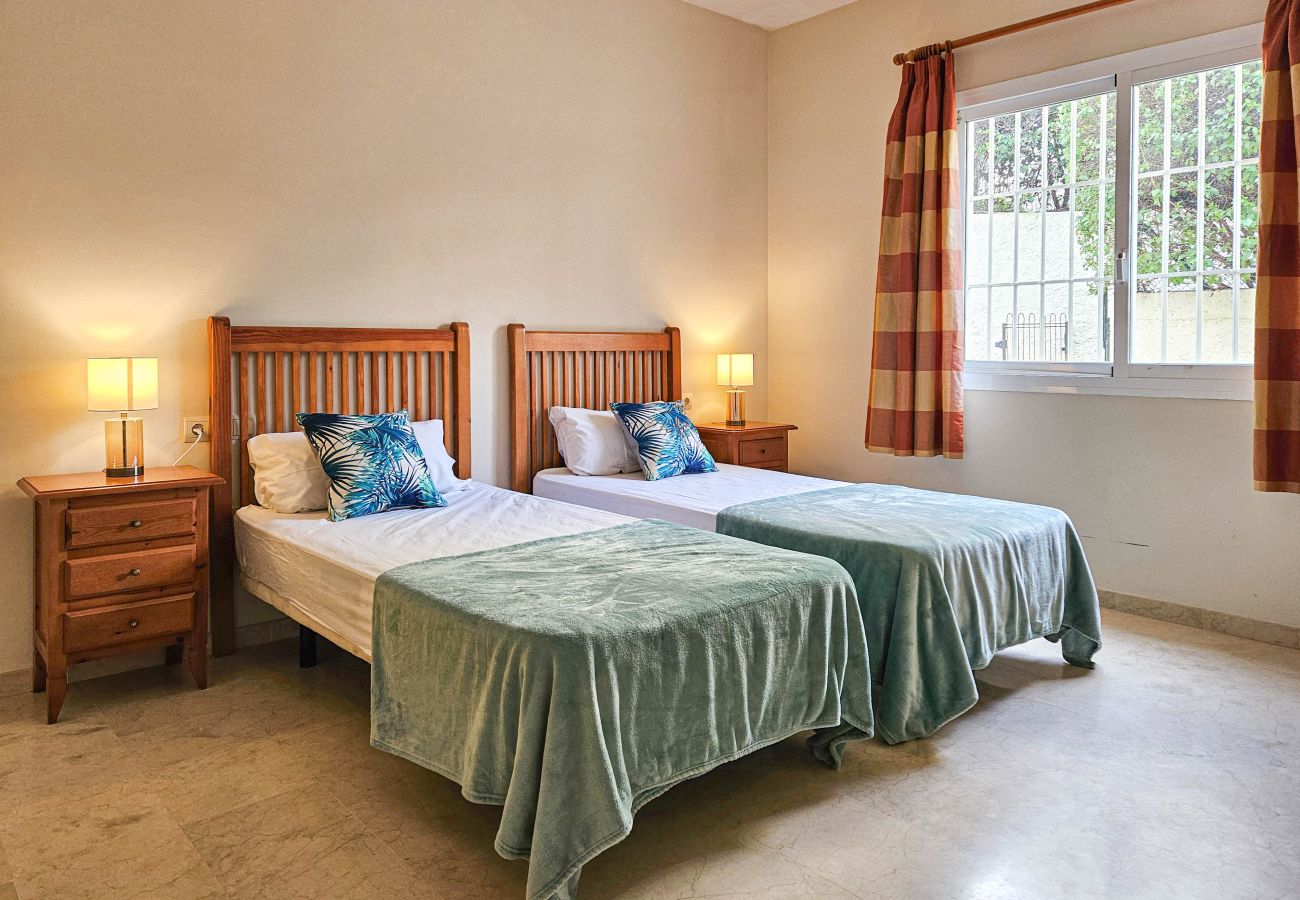 Apartment in Marbella - Garden floor apt, Ocean Pino Golf, Cabopino 