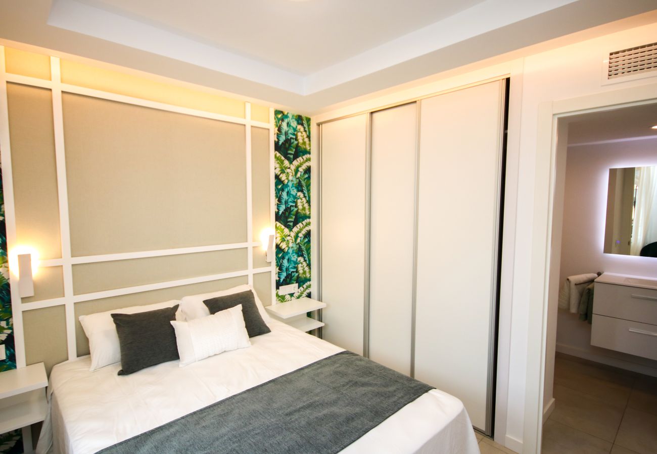 Apartment in Mijas Costa - Riviera del Sol, walking distance to the beach 