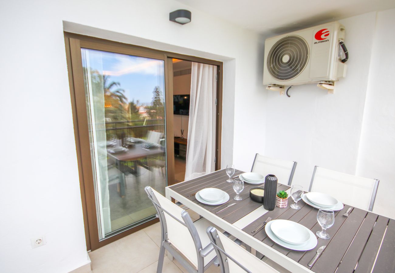 Apartment in Mijas Costa - Riviera del Sol, walking distance to the beach 