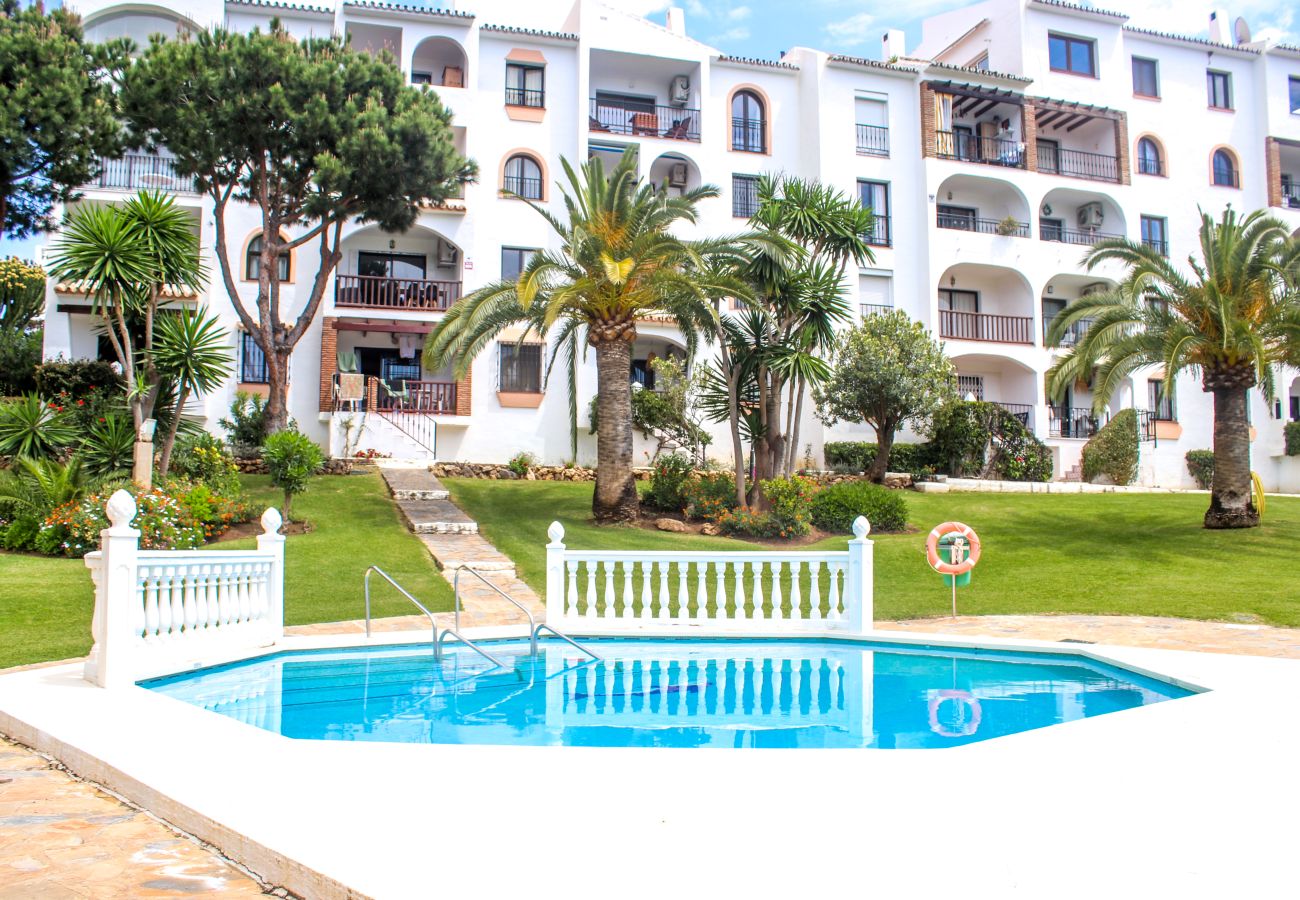 Apartment in Mijas Costa - Riviera del Sol, walking distance to the beach 