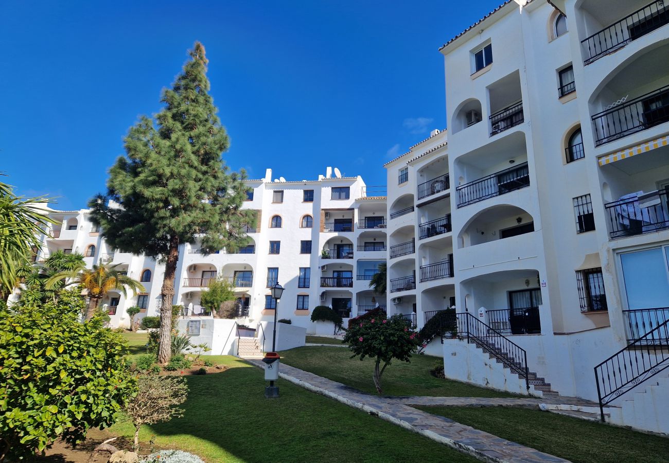 Apartment in Mijas Costa - Riviera del Sol, walking distance to the beach 