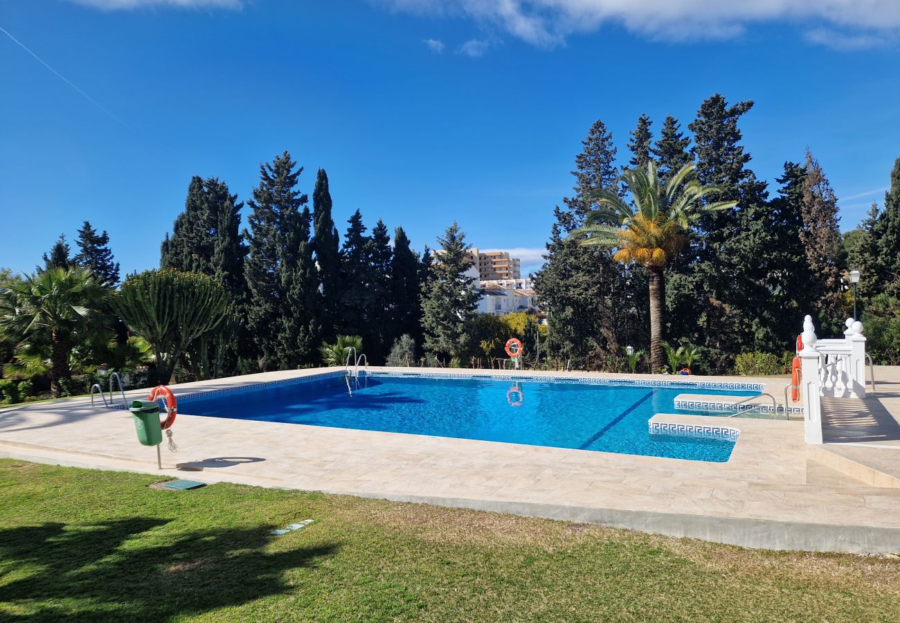 Apartment in Mijas Costa - Riviera del Sol, walking distance to the beach 