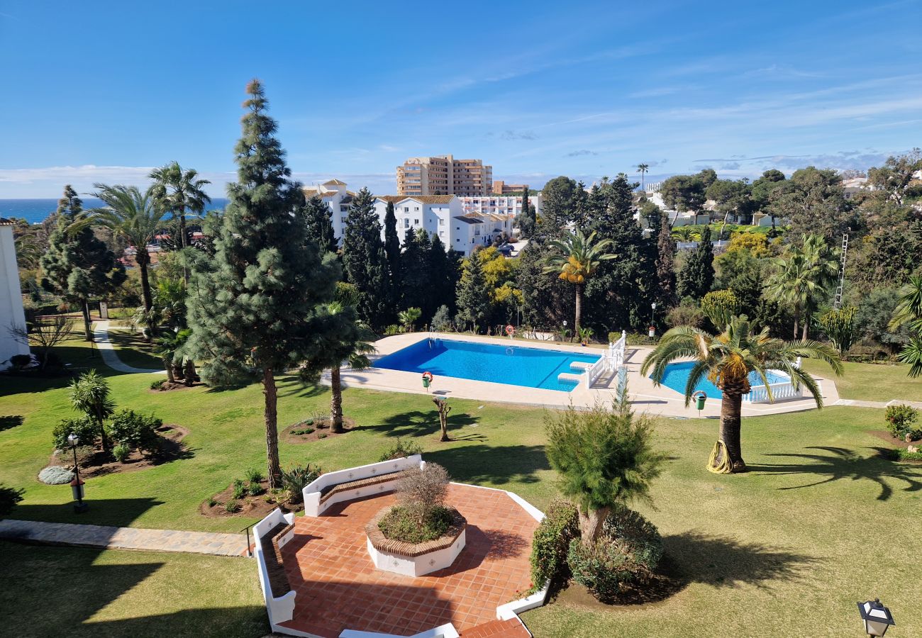 Apartment in Mijas Costa - Riviera del Sol, walking distance to the beach 