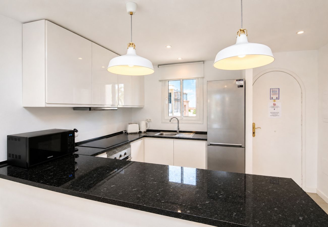 Apartment in Mijas Costa - Riviera del Sol, walking distance to the beach 
