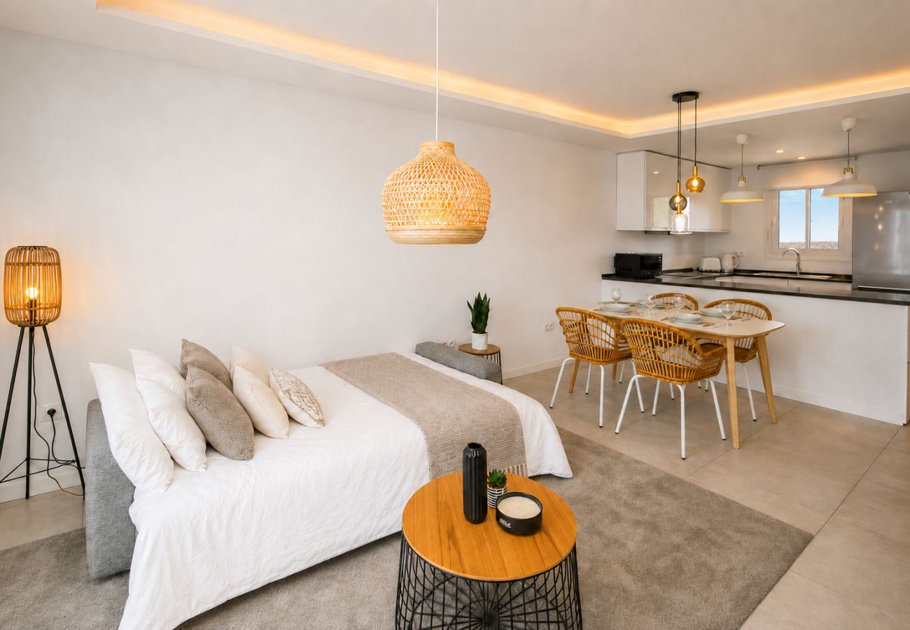 Apartment in Mijas Costa - Riviera del Sol, walking distance to the beach 