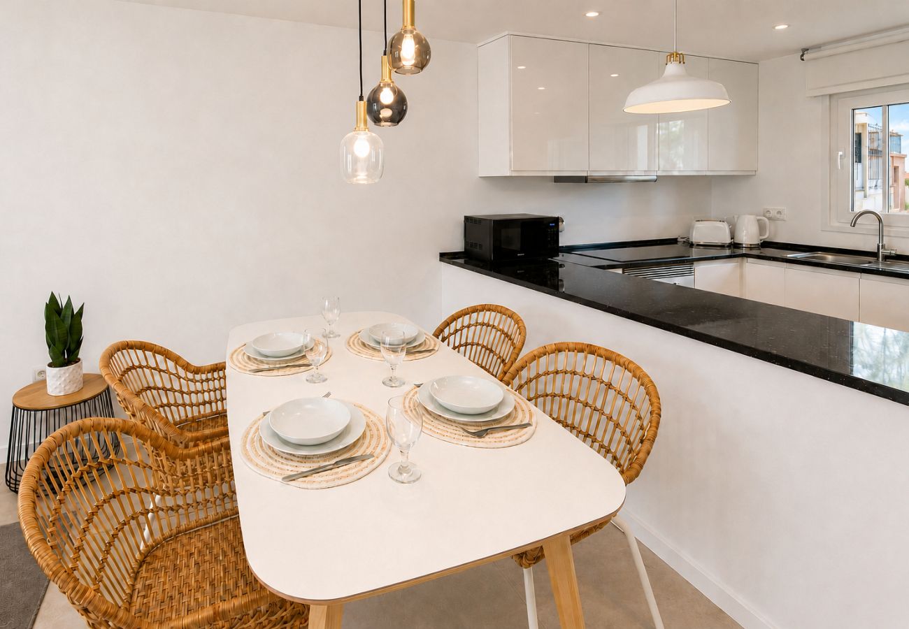Apartment in Mijas Costa - Riviera del Sol, walking distance to the beach 