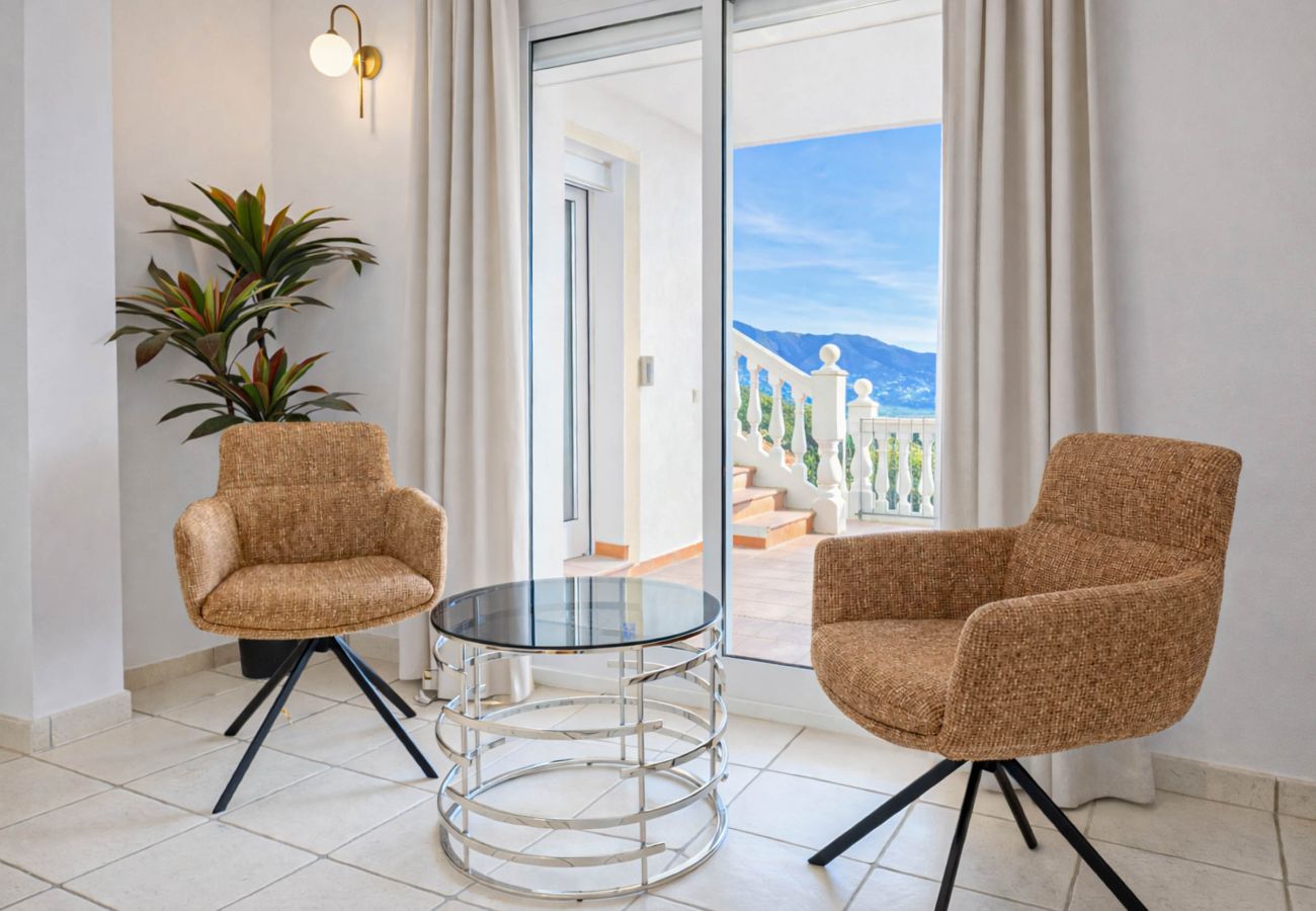 Villa in Mijas Costa - Villa with private pool near La Cala Golf Resort 