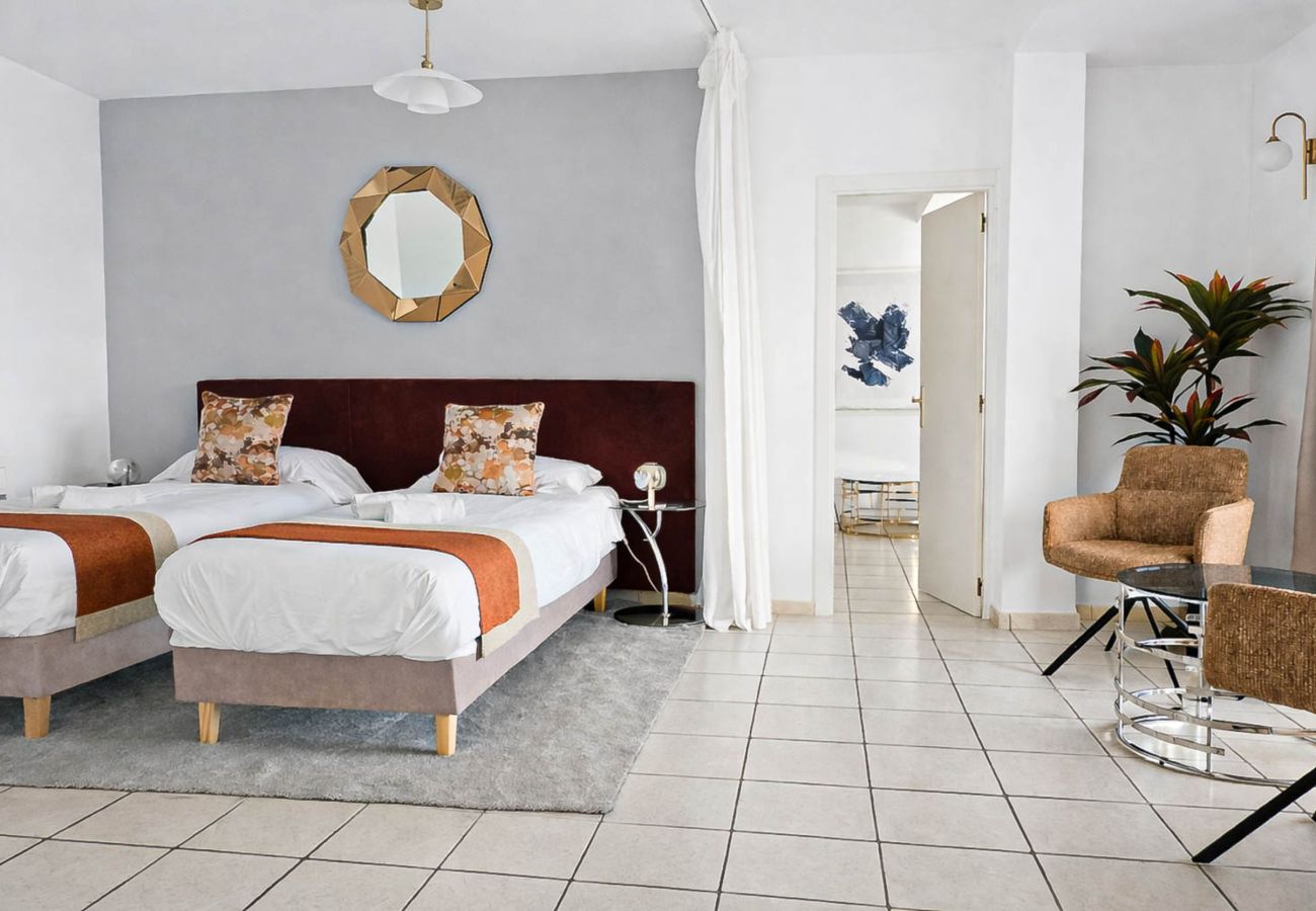 Villa in Mijas Costa - Villa with private pool near La Cala Golf Resort 