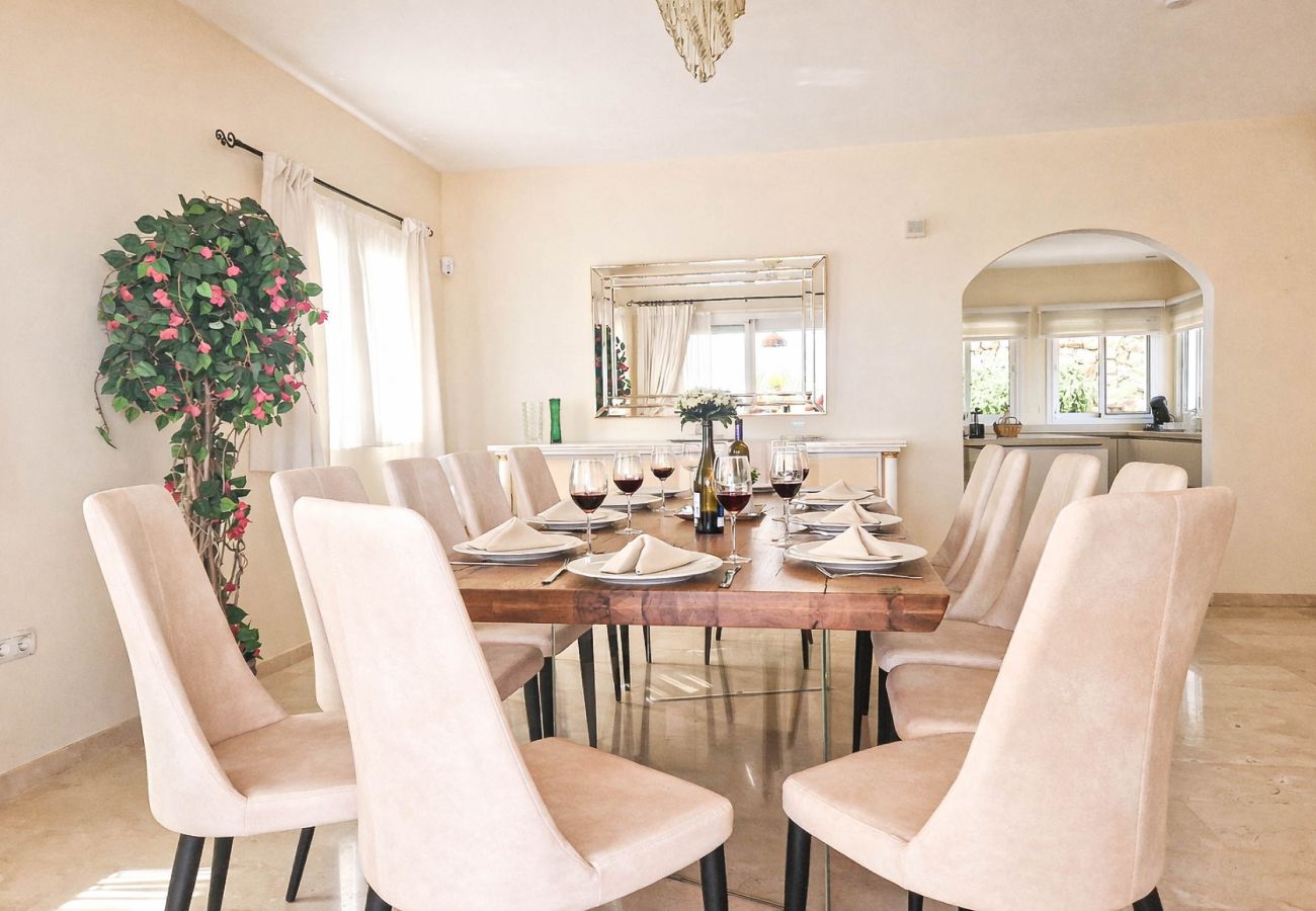 Villa in Mijas Costa - Villa with private pool near La Cala Golf Resort 