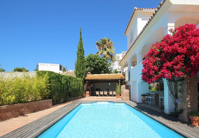 Villa in Mijas Costa - Fantastic 5 bedroom villa with private pool close to the sea in Mijas Costa Villa in Mijas Costa - Fantastic 5 bedroom villa with private pool close to the sea in Mijas Costa