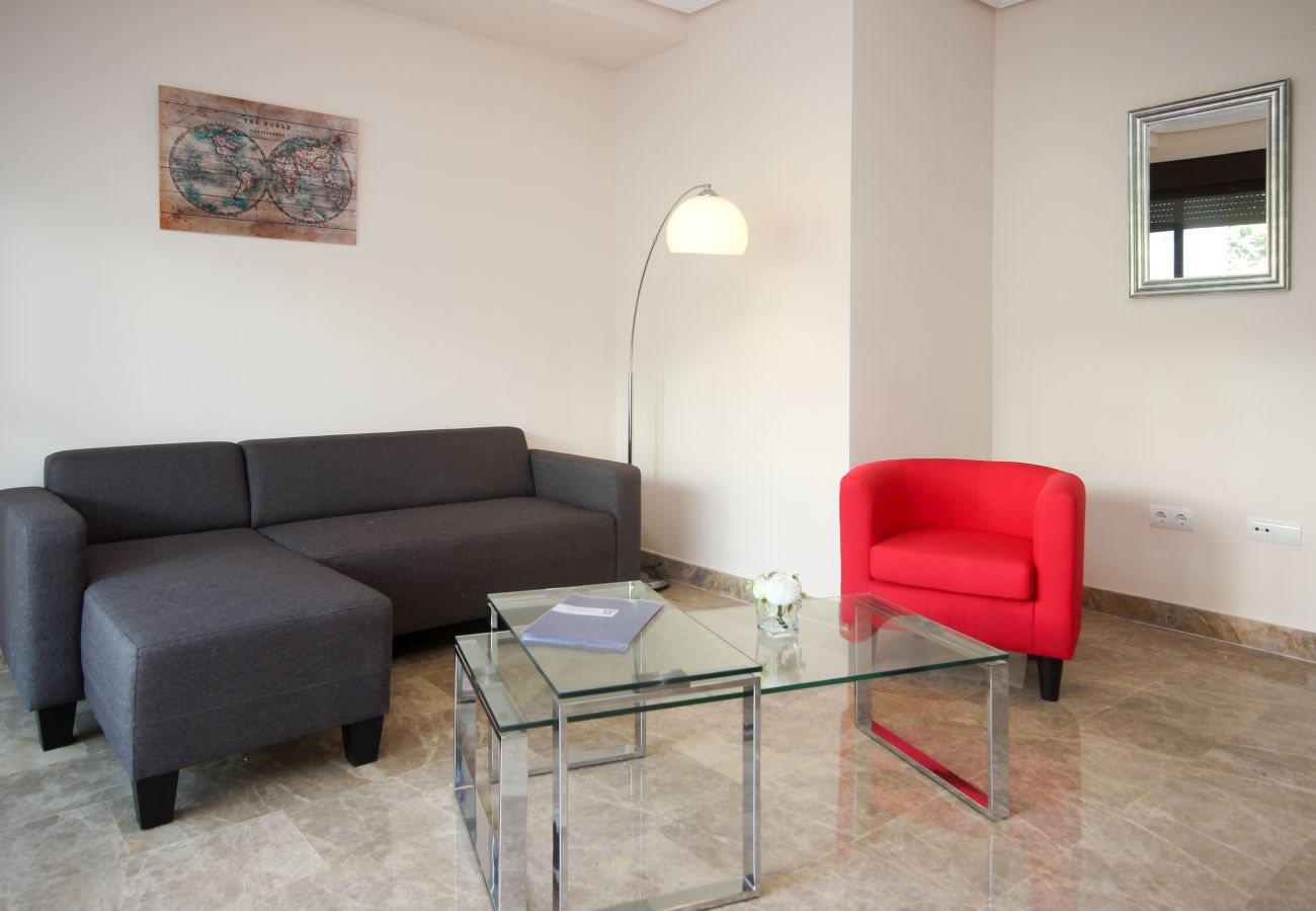 Apartment in Estepona - Modern Apartment in Golf Complex WiFi and Parking 