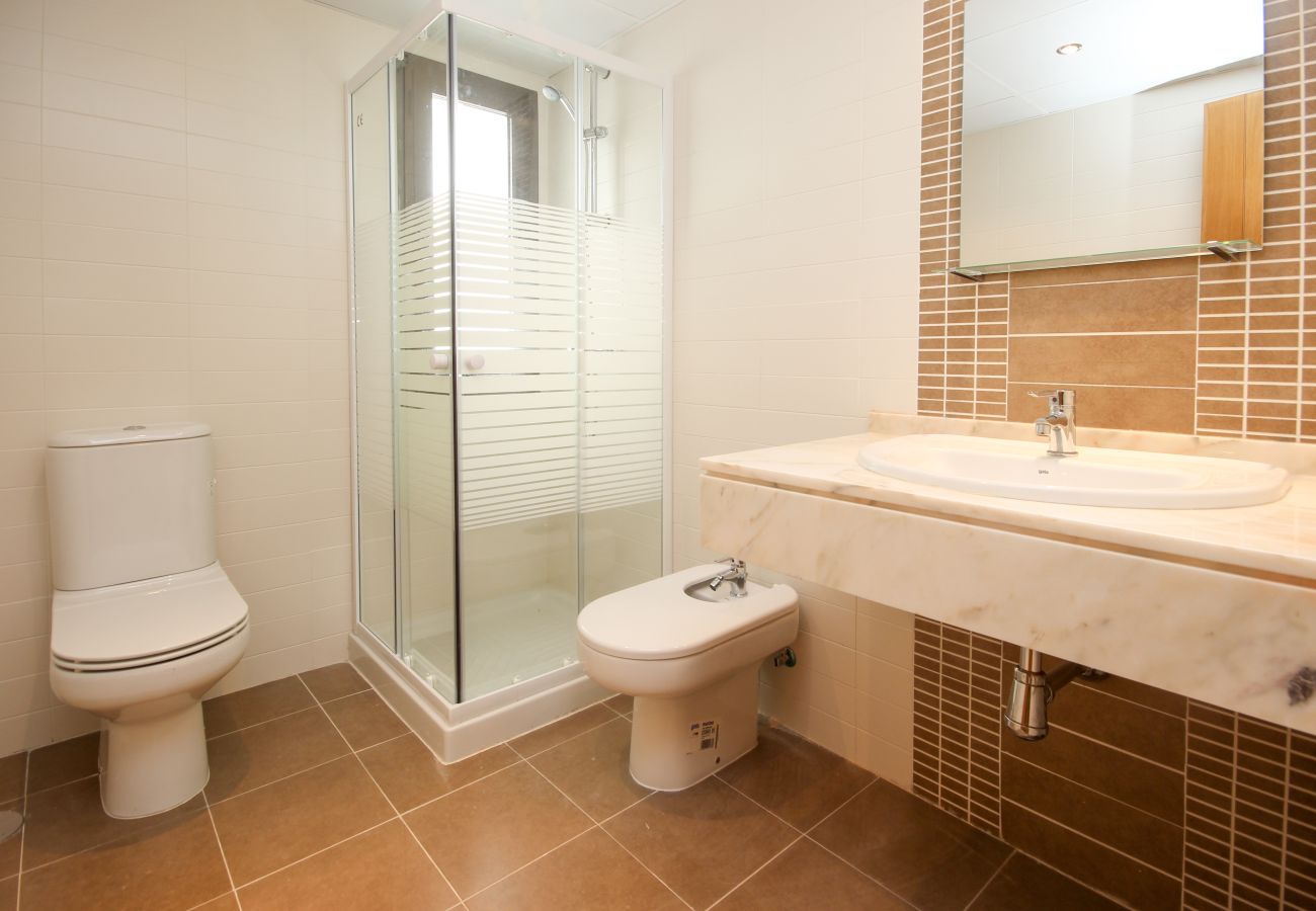 Apartment in Estepona - Modern Apartment in Golf Complex WiFi and Parking 