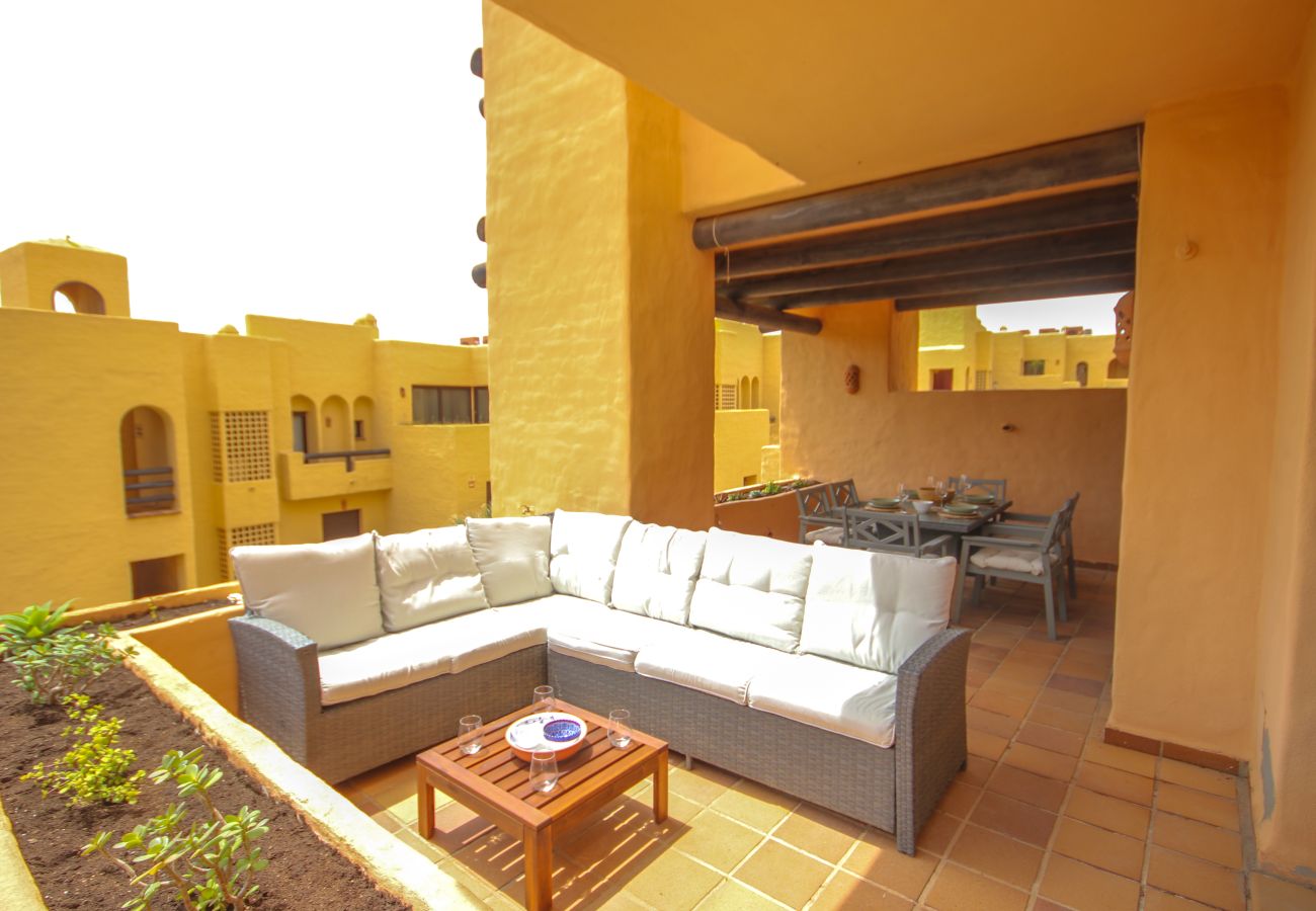 Apartment in Manilva - Spacious 3 bed apt near Duquesa Golf and Port 