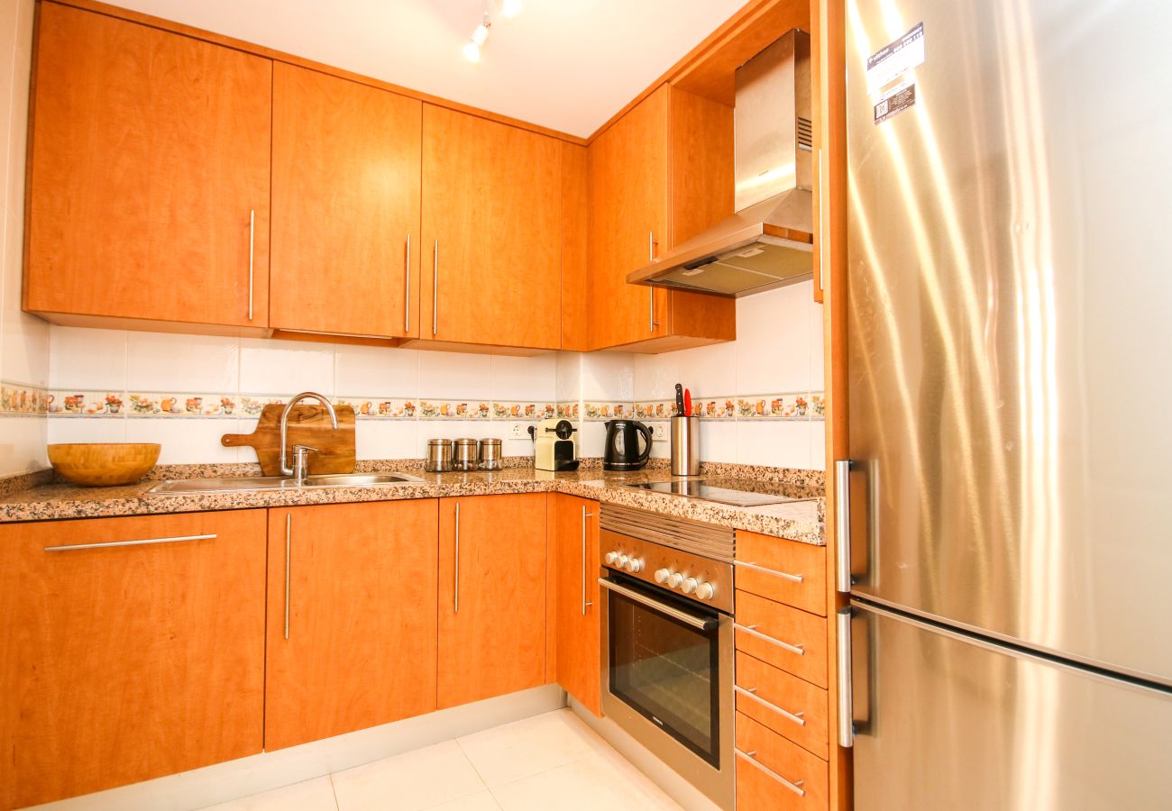 Apartment in Manilva - Spacious 3 bed apt near Duquesa Golf and Port 