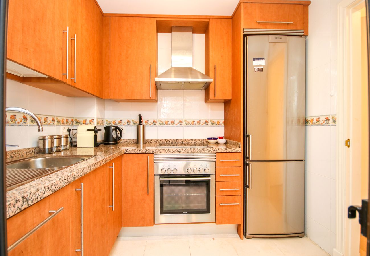 Apartment in Manilva - Spacious 3 bed apt near Duquesa Golf and Port 