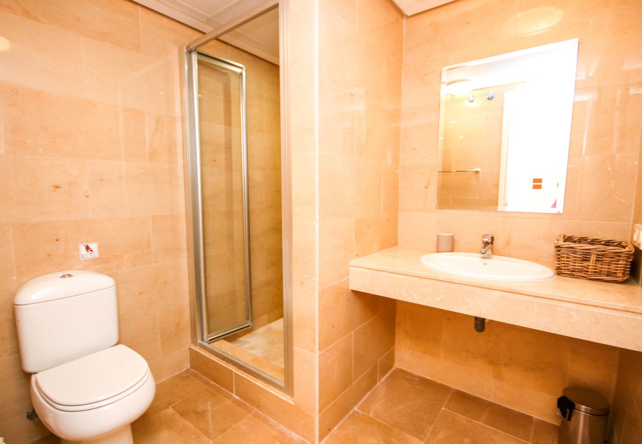 Apartment in Manilva - Spacious 3 bed apt near Duquesa Golf and Port 