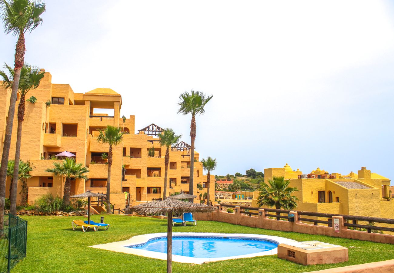 Apartment in Manilva - Spacious 3 bed apt near Duquesa Golf and Port 