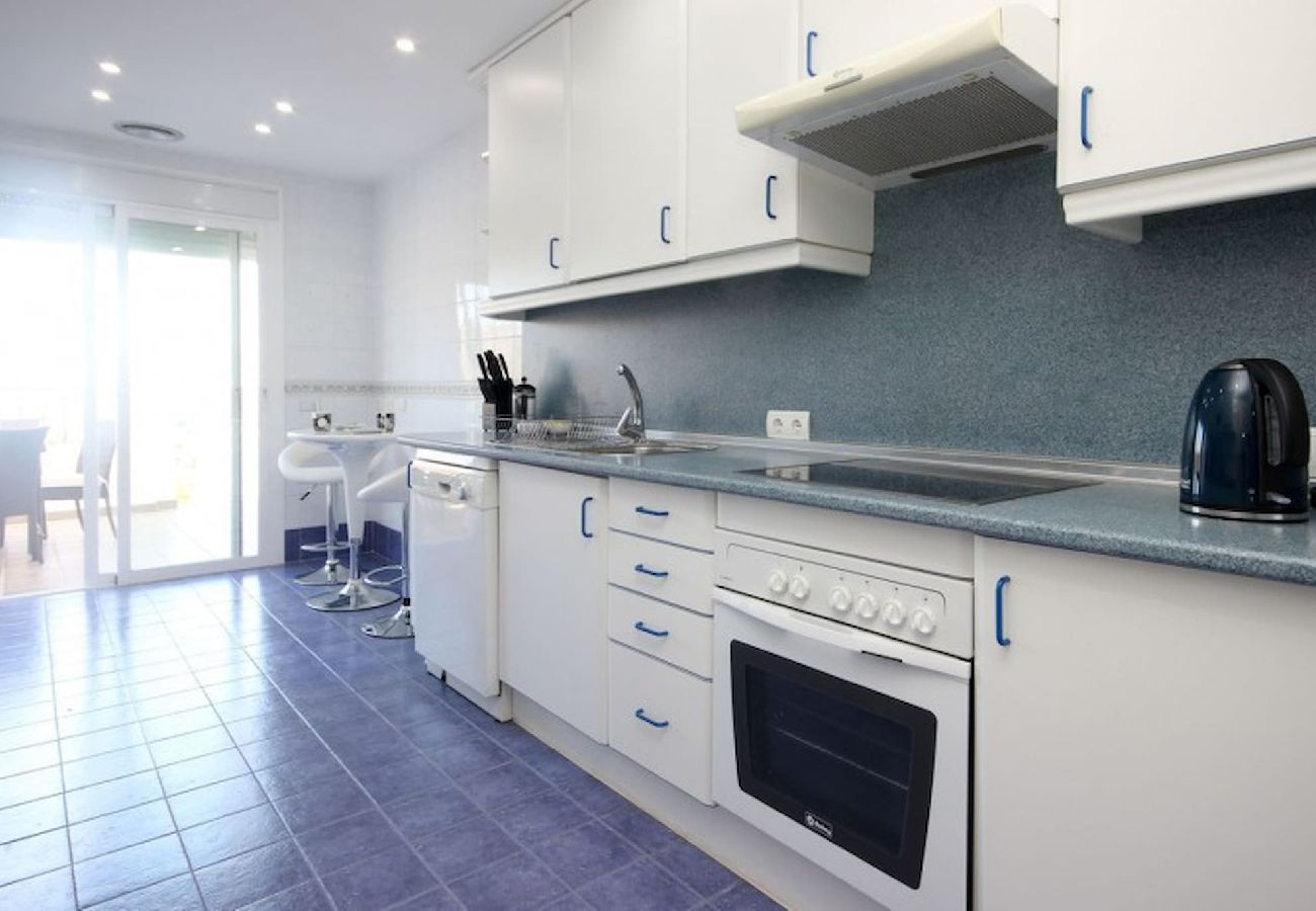 Terraced House in Casares - Spacious 4 Bedroom Townhouse in Bahia de Casares 