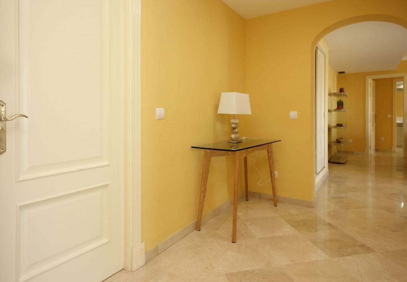 Terraced House in Casares - Spacious 4 Bedroom Townhouse in Bahia de Casares 