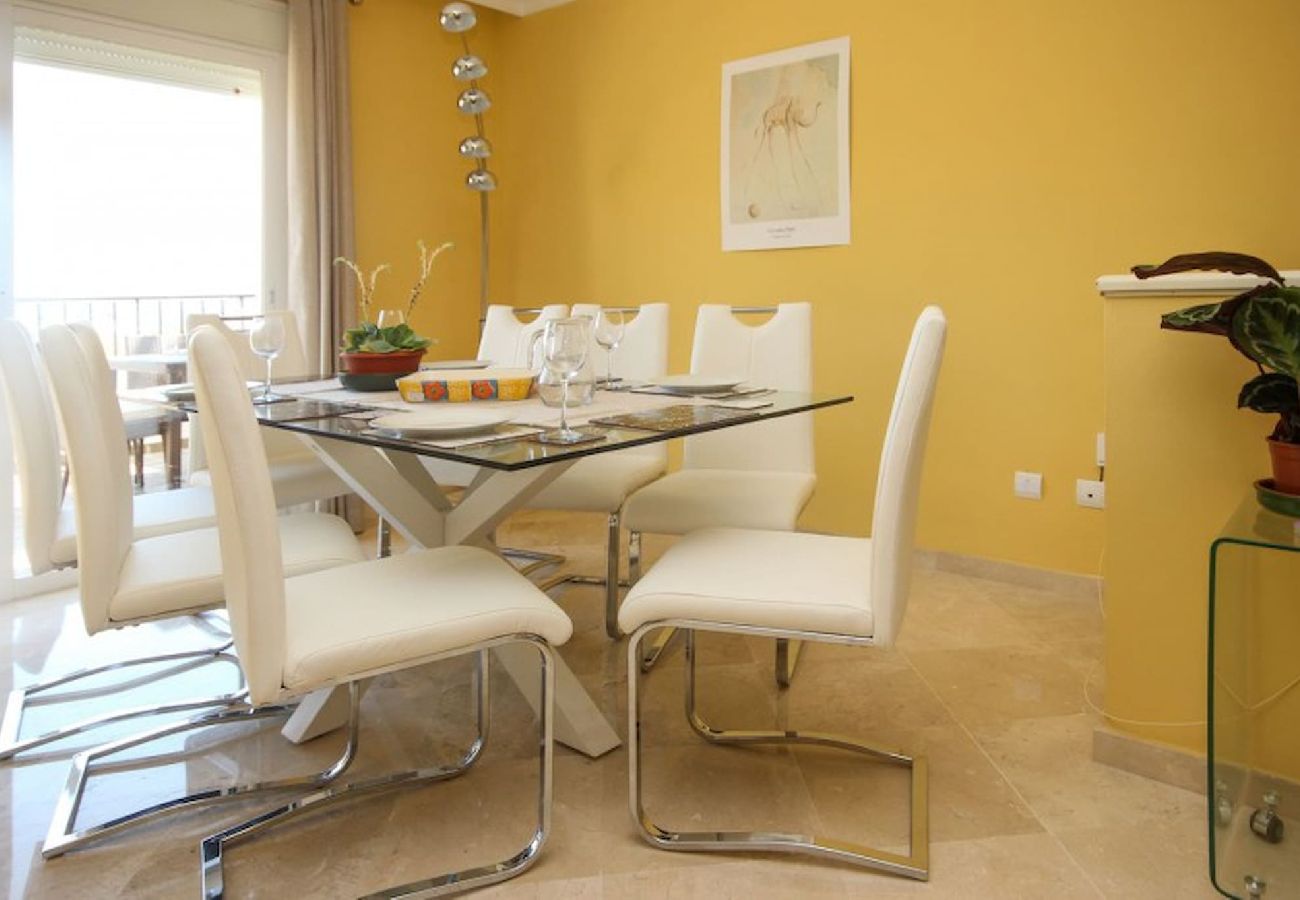 Terraced House in Casares - Spacious 4 Bedroom Townhouse in Bahia de Casares 