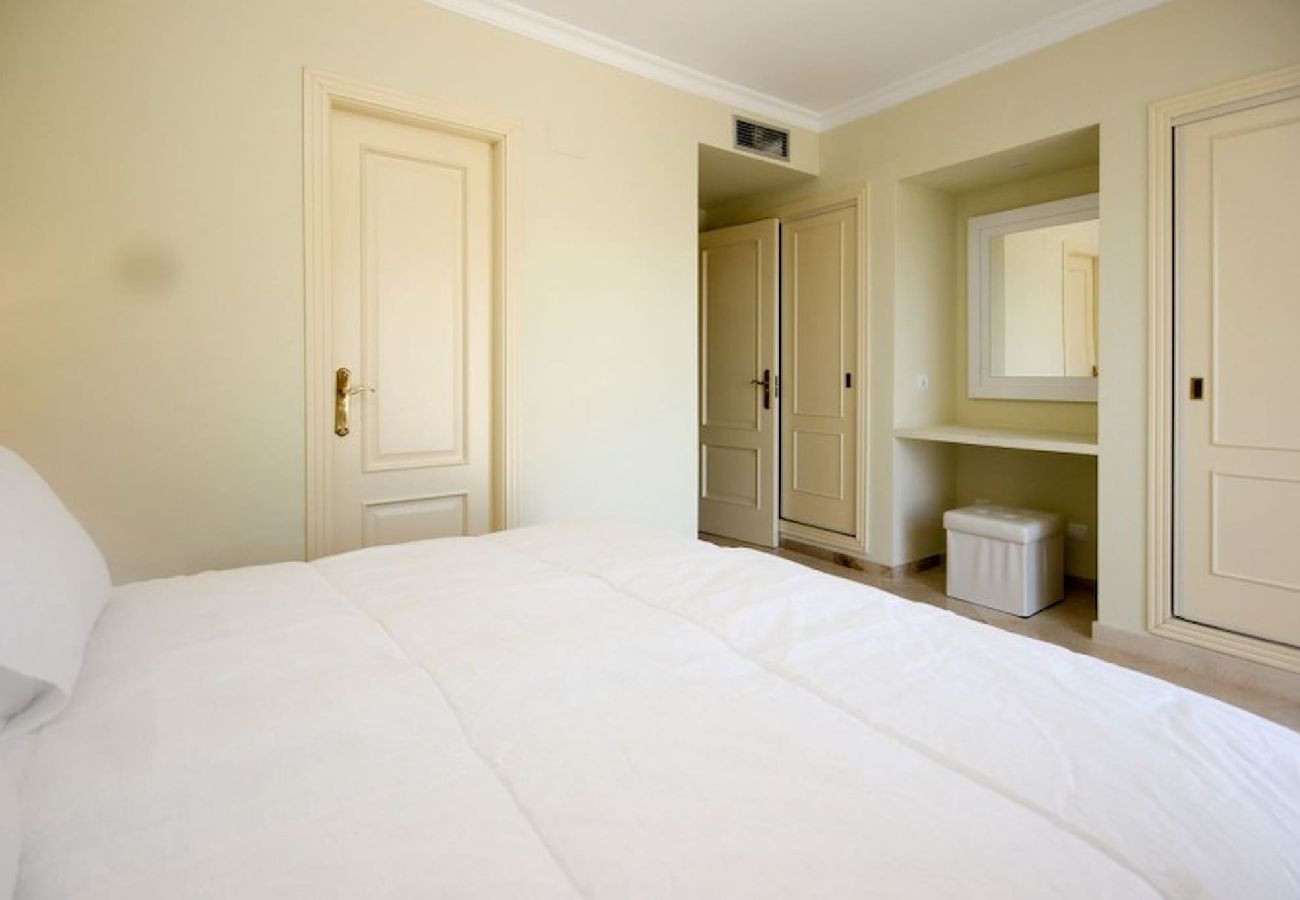 Terraced House in Casares - Spacious 4 Bedroom Townhouse in Bahia de Casares 