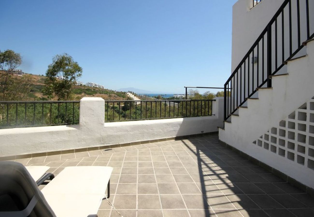 Terraced House in Casares - Spacious 4 Bedroom Townhouse in Bahia de Casares 