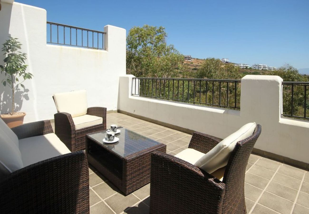 Terraced House in Casares - Spacious 4 Bedroom Townhouse in Bahia de Casares 