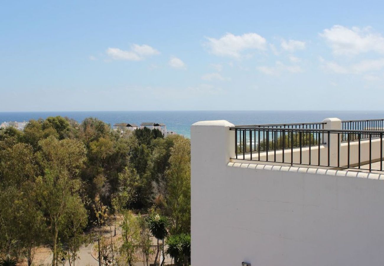 Terraced House in Casares - Spacious 4 Bedroom Townhouse in Bahia de Casares 