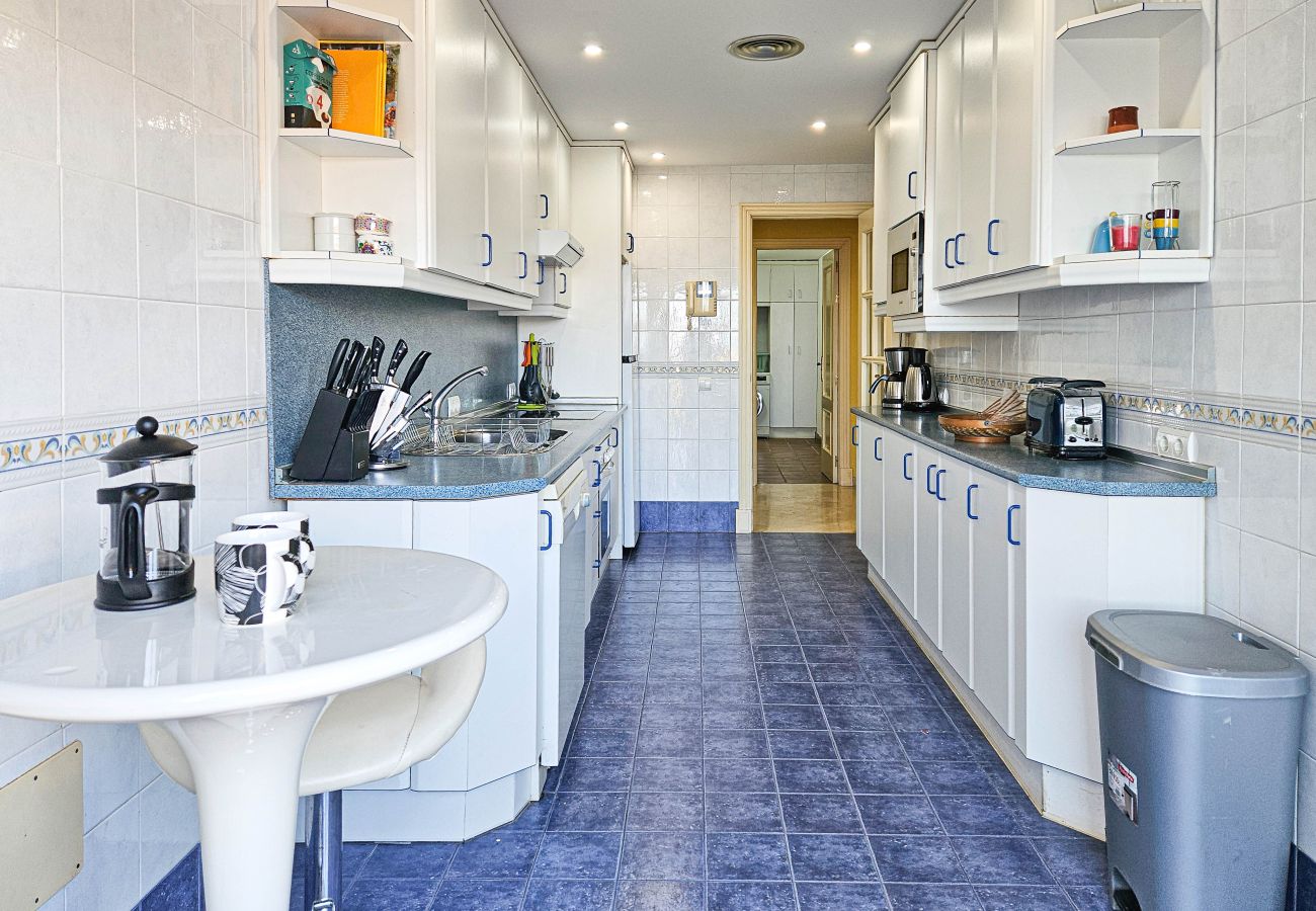 Terraced House in Casares - Spacious 4 Bedroom Townhouse in Bahia de Casares 