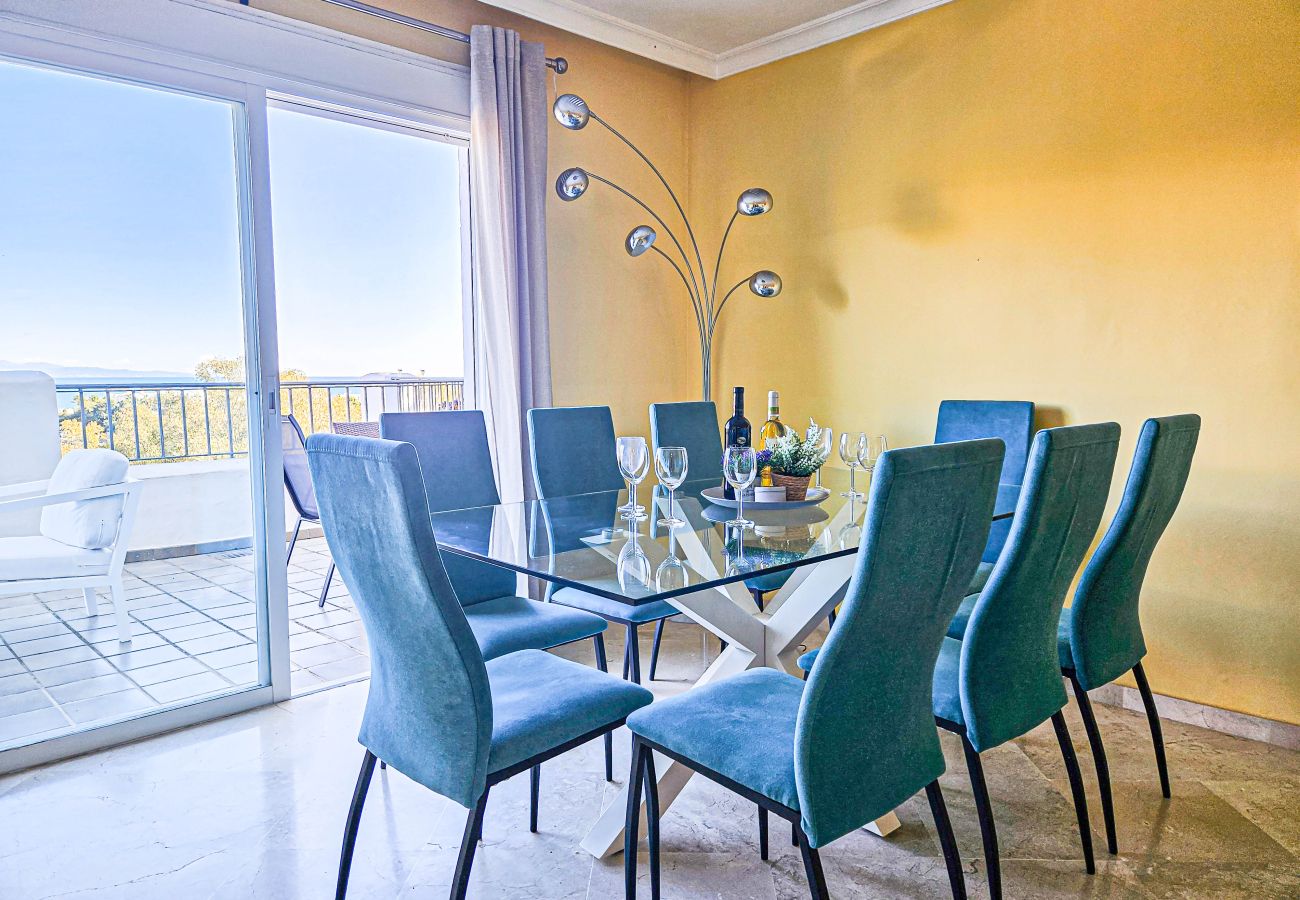 Terraced House in Casares - Spacious 4 Bedroom Townhouse in Bahia de Casares 