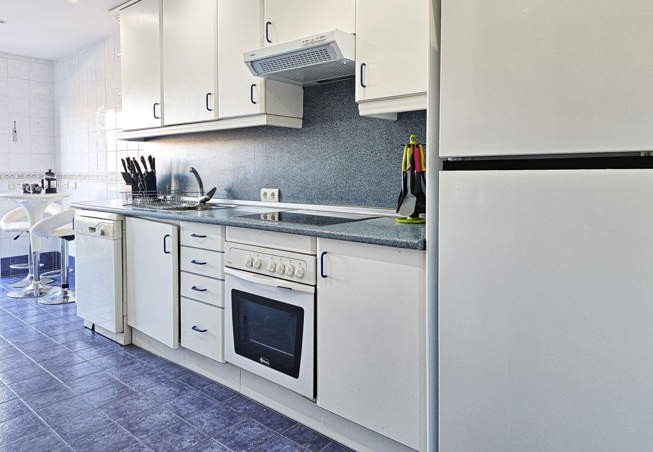 Terraced House in Casares - Spacious 4 Bedroom Townhouse in Bahia de Casares 