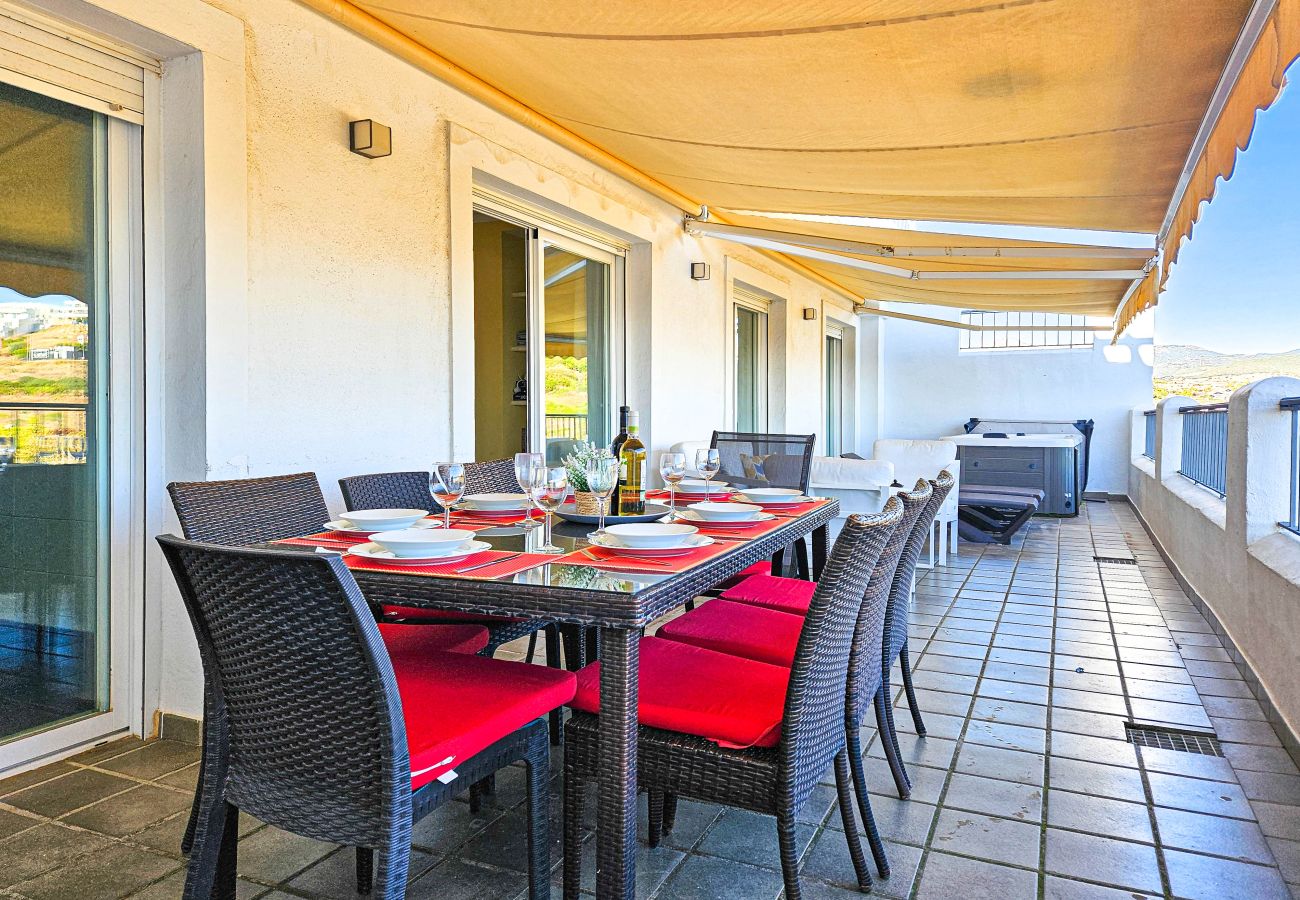 Terraced House in Casares - Spacious 4 Bedroom Townhouse in Bahia de Casares 