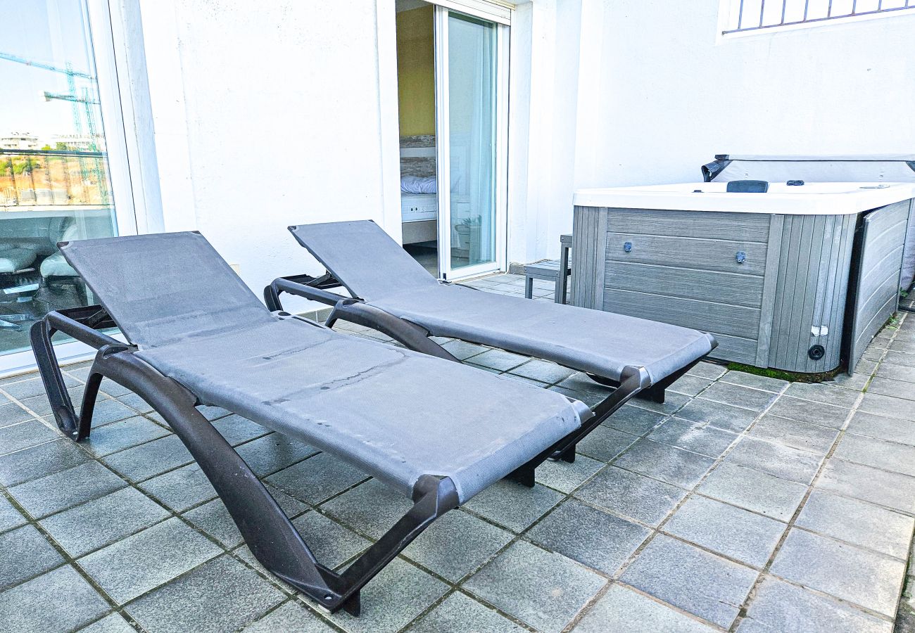 Terraced House in Casares - Spacious 4 Bedroom Townhouse in Bahia de Casares 