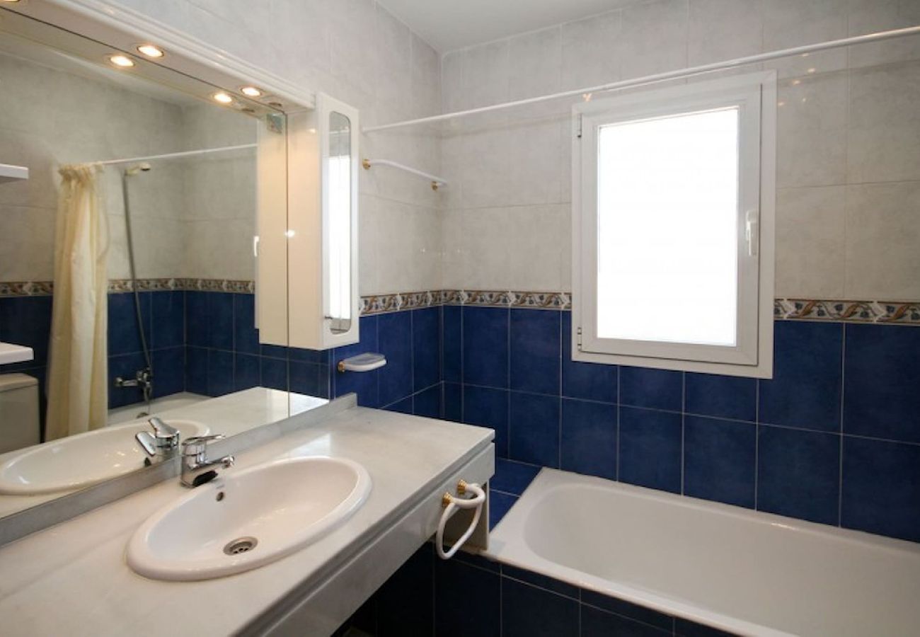 Terraced House in Mijas Costa - Three Bedroom Town House to rent in Calahonda 