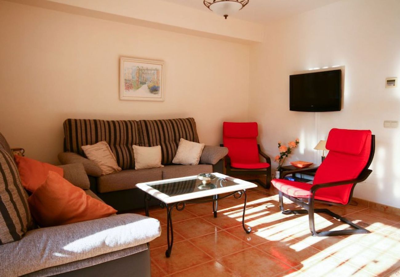 Terraced House in Mijas Costa - Three Bedroom Town House to rent in Calahonda 