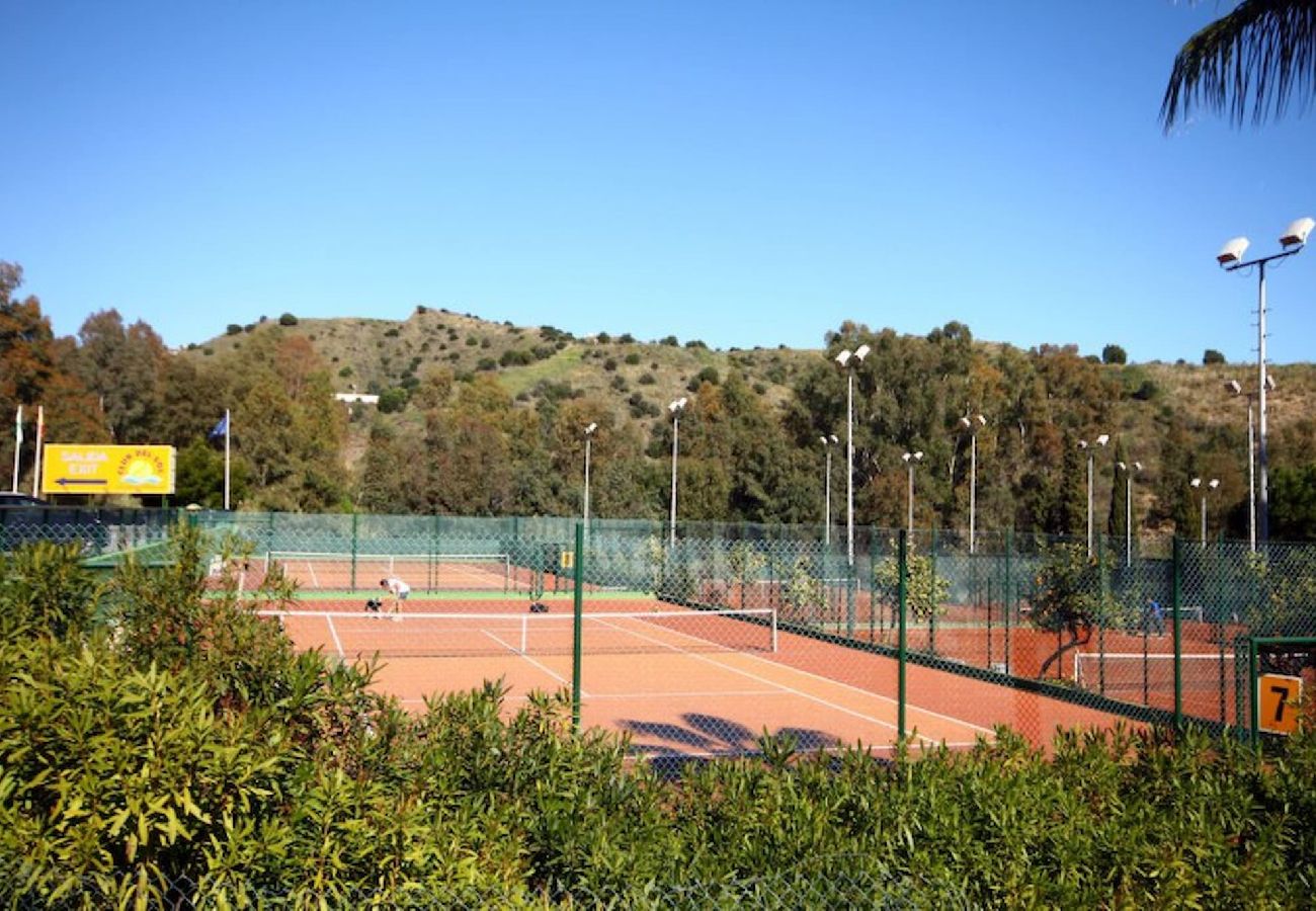 Terraced House in Mijas Costa - Three Bedroom Town House to rent in Calahonda 