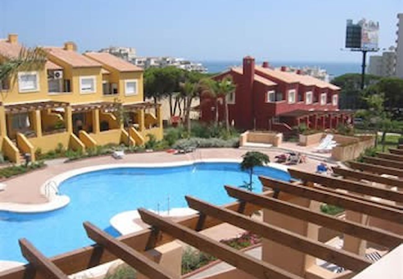 Terraced House in Mijas Costa - Three Bedroom Town House to rent in Calahonda 
