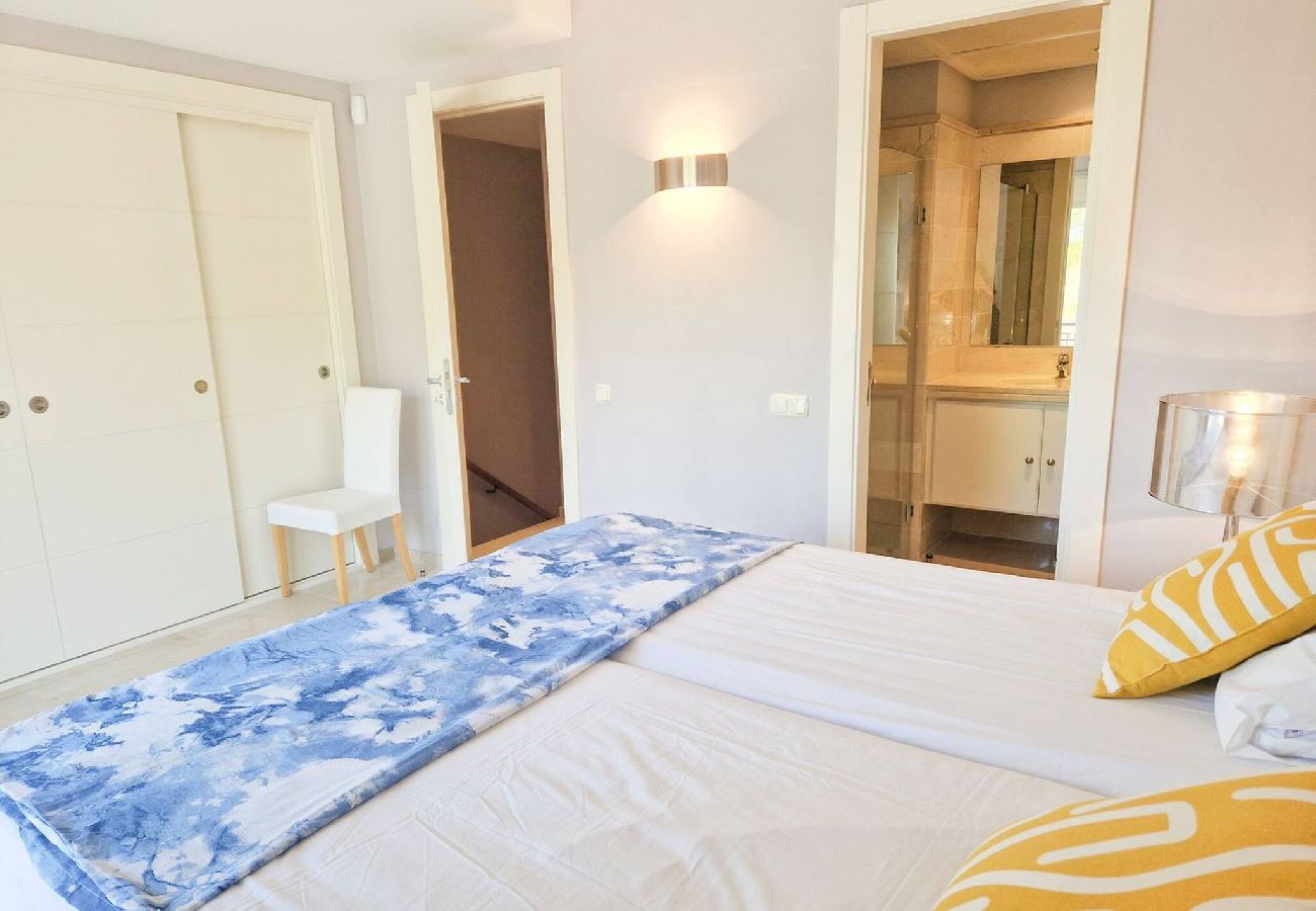 Terraced House in Mijas Costa - Modern comfortable townhouse near La Cala Golf 