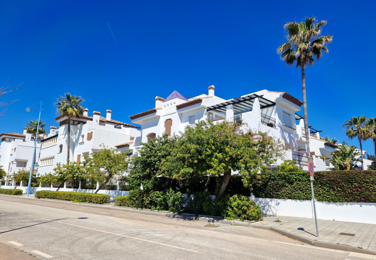 Apartment in San Pedro de Alcántara - Beach front 3 bedroom apartment in San Pedro 