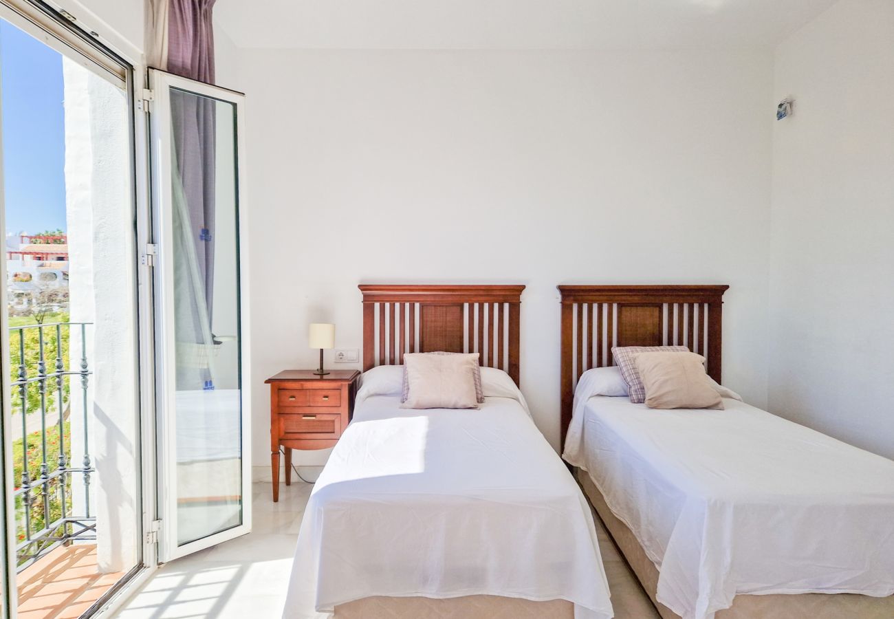 Apartment in San Pedro de Alcántara - Beach front 3 bedroom apartment in San Pedro 