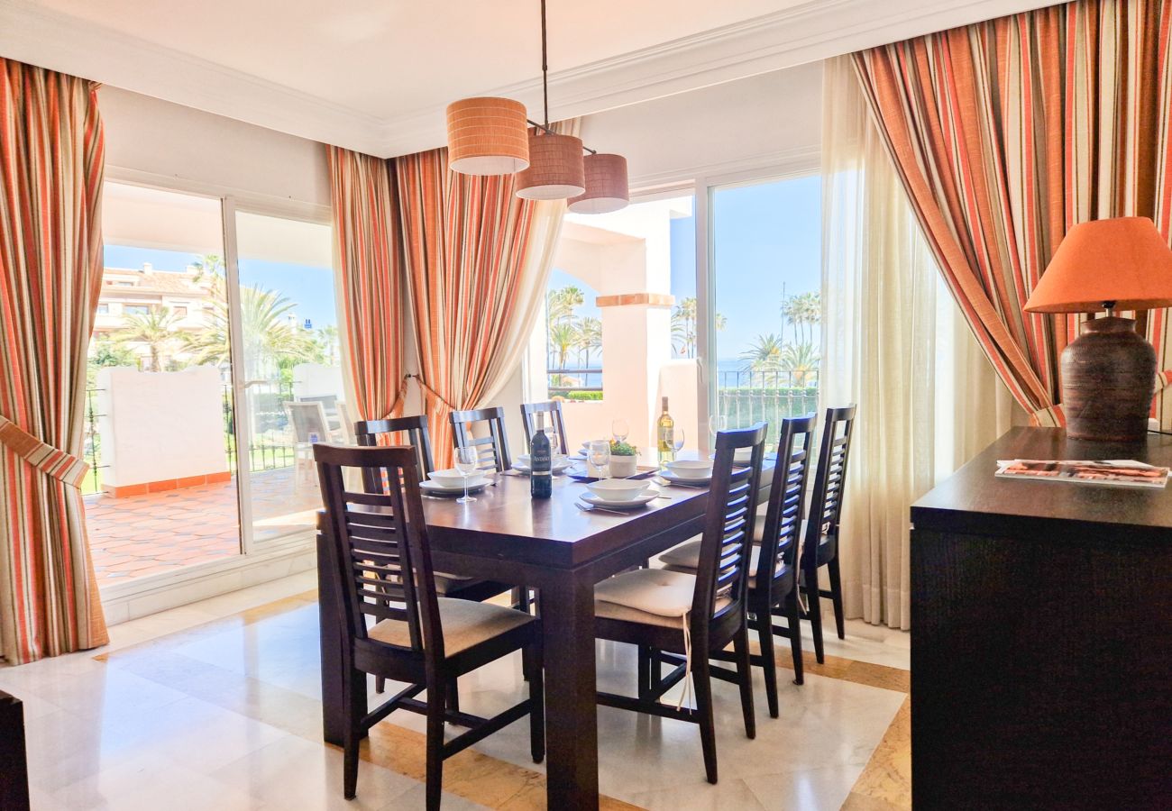Apartment in San Pedro de Alcántara - Beach front 3 bedroom apartment in San Pedro 